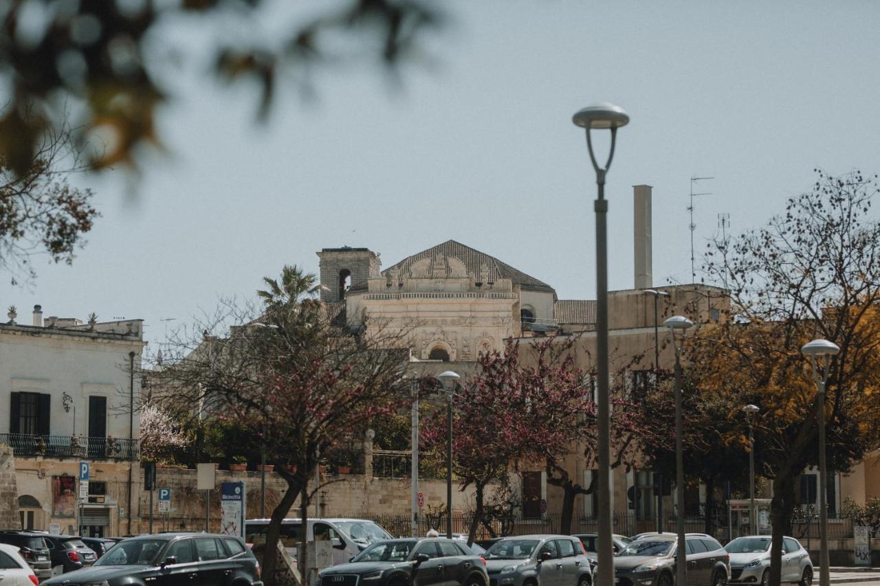 Le Camporelle In Citta Bed & Breakfast Lecce Exterior foto